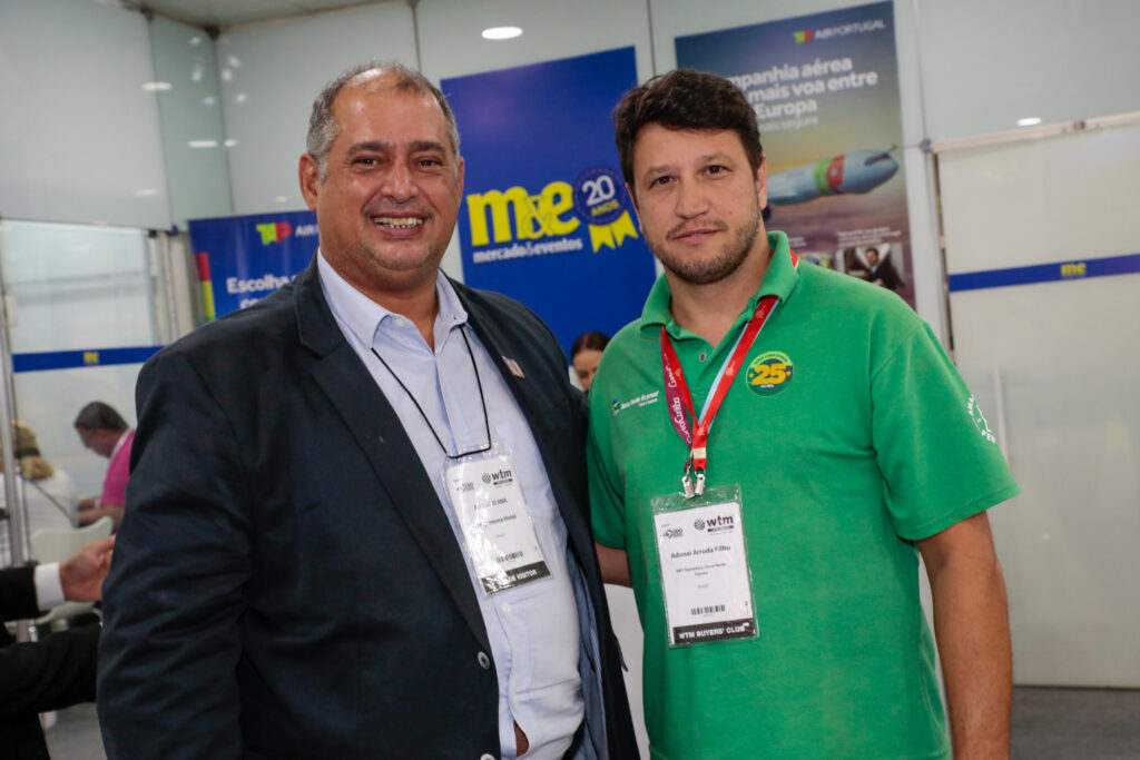Adriano Gomes, com Adonai Arruda Filho, da BWT Operadora