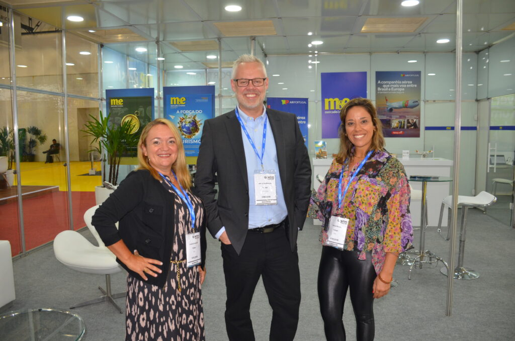 Andrea Pompilio, Mikael Helistron e Flavia Oliveira, da Yalago