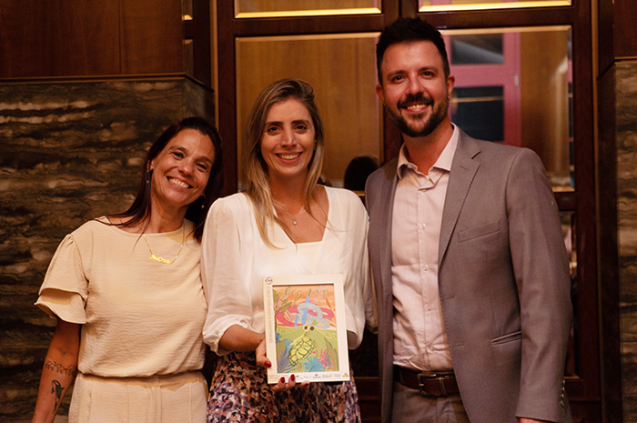Cristina Muniz e Leonardo Fortes, do SeaWorld com Paula Rorato, da CVC Cristina Muniz e Leonardo Fortes, do SeaWorld com Paula Rorato, da CVC