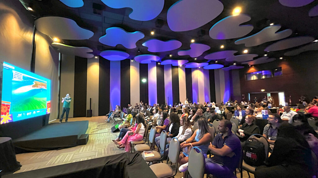 Alagoas capacita agentes e celebra voo dedicado da Azul no "Agente tá On" em Brasília 1 IMG 6980AZULTAONBSB Alagoas capacita agentes e celebra voo dedicado da Azul no "Agente tá On" em Brasília