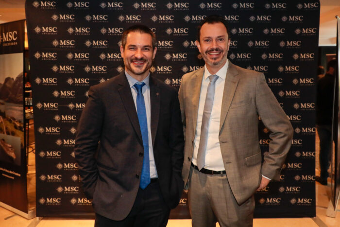 MSC detalha temporada 2023/2024 com sete navios e 210 mil cabines em evento em São Paulo 1 Ignacio Palacios e Eduardo Mariani da MSC Cruzeiros e1681219059366 MSC detalha temporada 2023/2024 com sete navios e 210 mil cabines em evento em São Paulo