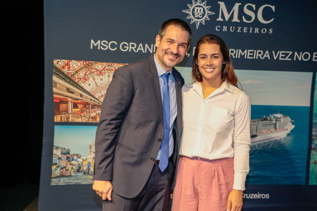 Ignacio Palácios e Elisangela Silva, coordenadora de Vendas da MSC Cruzeiros