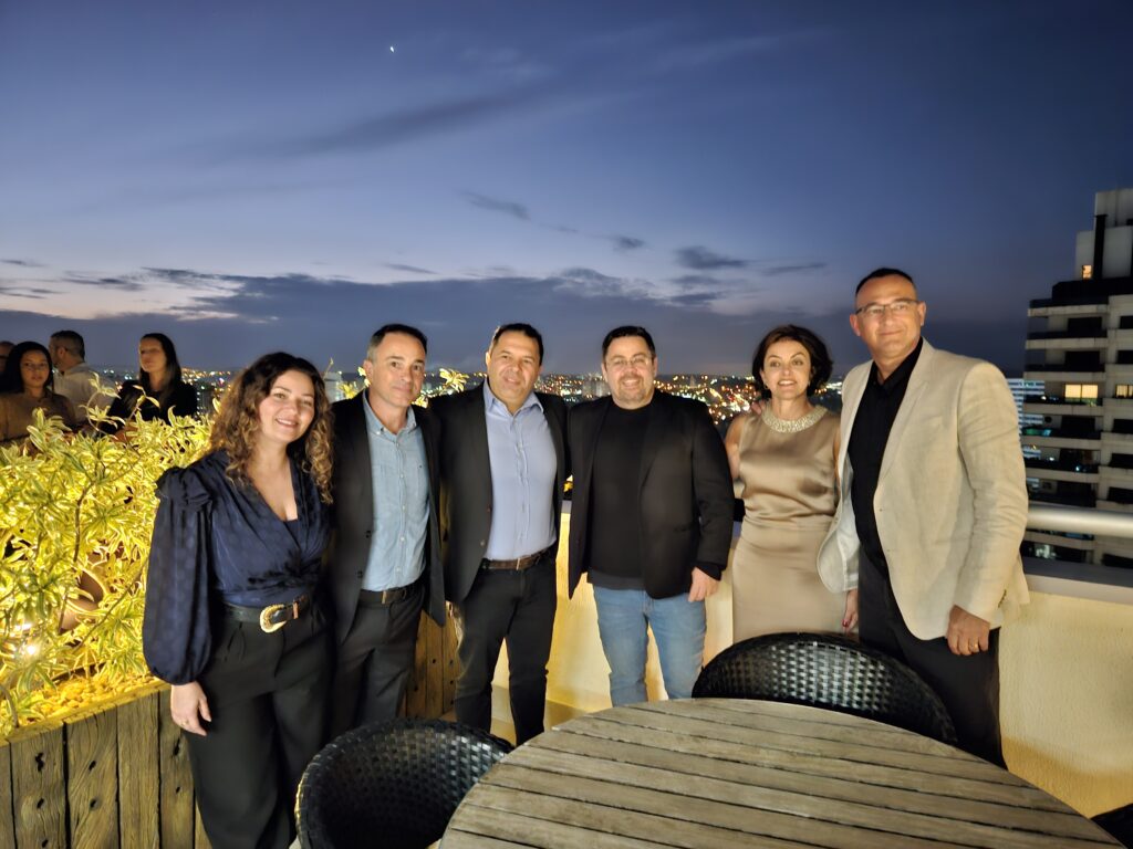 Juliana Balancin, Cadu (BestBuy Travel), Anderson Paranho (Agência Avipam), Renato Previato (Nix Travel), Nice e Victor van Oorschot (BestBuy Travel) Juliana Balancin, Cadu (BestBuy Travel), Anderson Paranho (Agência Avipam), Renato Previato (Nix Travel), Nice e Victor van Oorschot (BestBuy Travel)