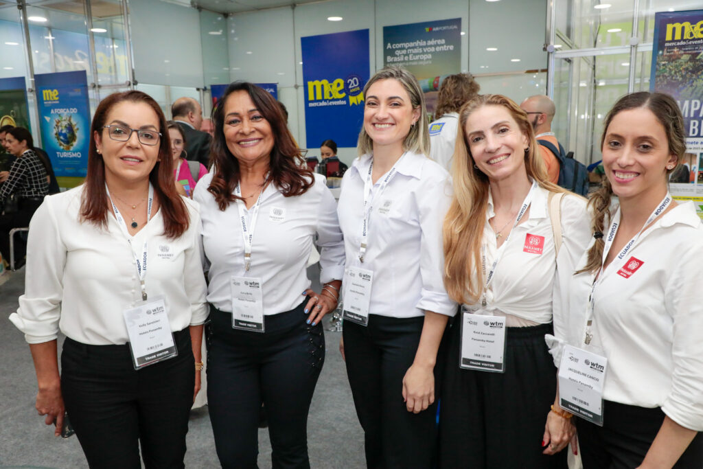 Kelly Sansivieri, Kátia Brito, Daniela Neves, Keid Zaccarelli, e Jacqueline Cancico, do Panamby Hotéis