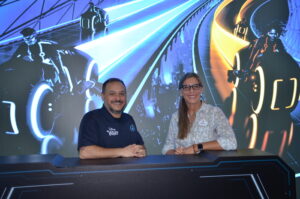 Luiz Araujo e Deborah Baldin, da Disney