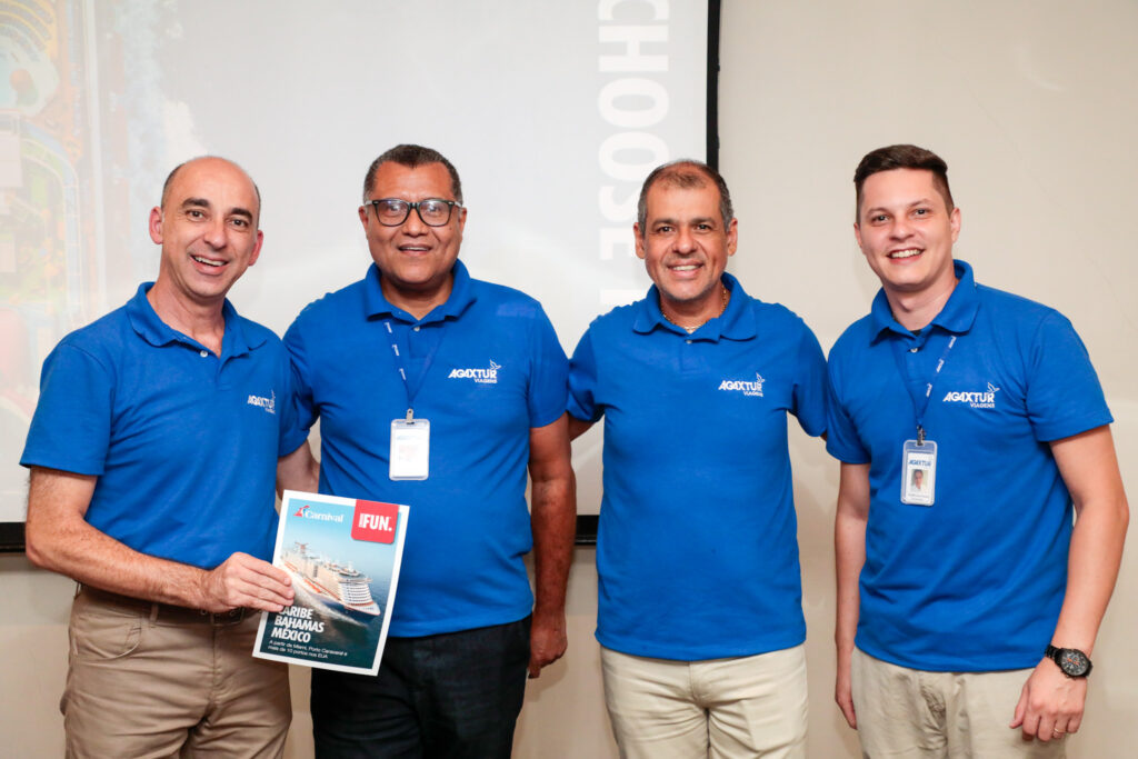 Marcelo Rossi, Júlio César, Mauricio Oliveira, e Guilherme Franco, da Agaxtur Marcelo Rossi, Júlio César, Mauricio Oliveira, e Guilherme Franco, da Agaxtur