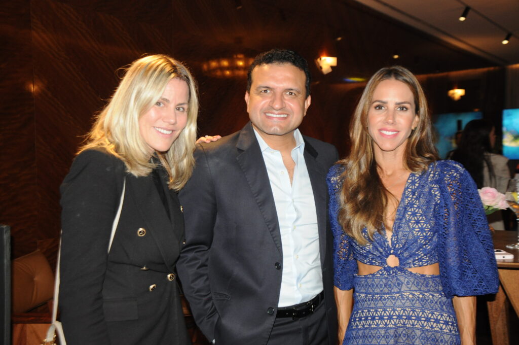 Marina Mantega e Roberta Amaral, com Jean Saraiva, da Silversea