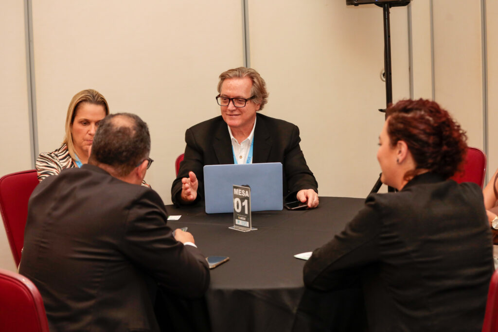 Mauricio Vianna, Net Hospitality em reunião durante o Esfe