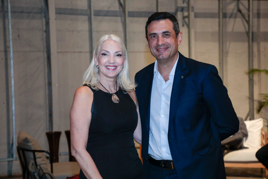 Mônica Nardo, da Swiss, e Carlos Antunes, da TAP Mônica Nardo, da Swiss, e Carlos Antunes, da TAP