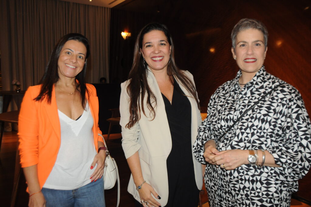 Monica dos Santos, da L'Espace, Sabrina Moretti, da R11, e Fernanda França, da Krooze