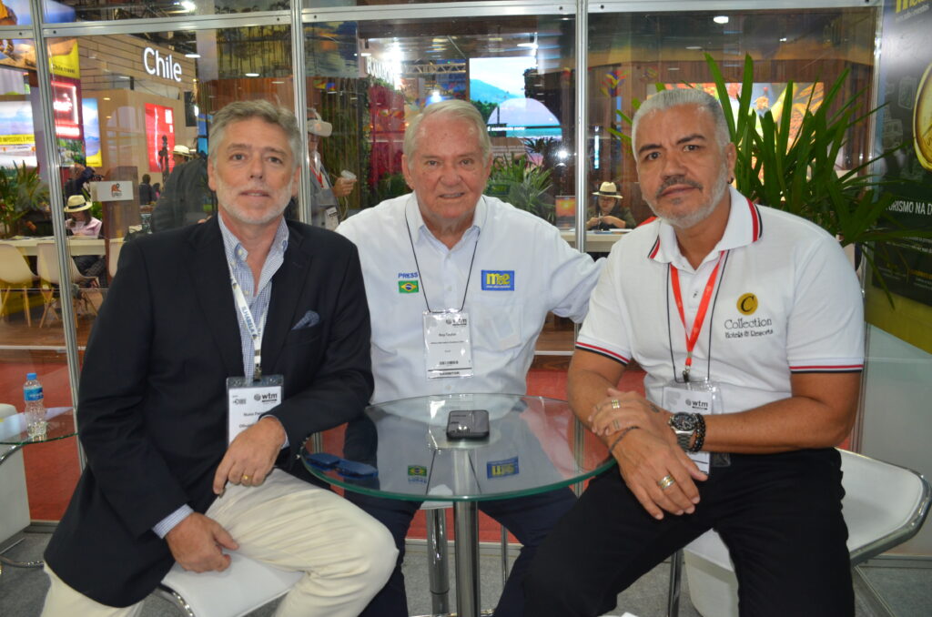Nuno Ferrari, da Olissippo Hotels, Roy Taylos, do M&E e Carlos Nascimento, da Collection