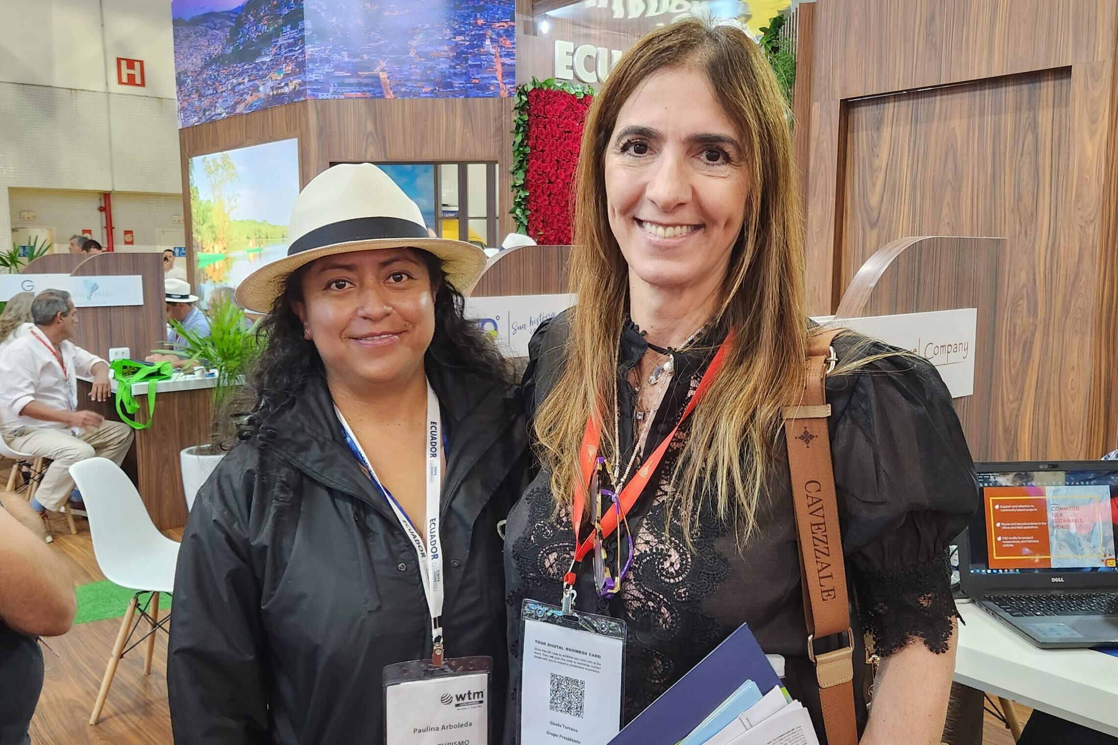 Paulina Arboleda Turismo AQuito e Gisele Torrano Grupo Presidete scaled e1680569462626 WTM-LA: Quito, a capital andina, quer conquistar mais turistas brasileiros