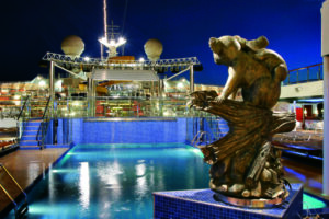 Piscina do Costa Fortuna (Divulgação/Costa Cruzeiros)