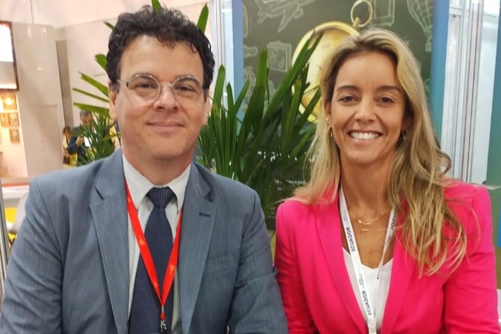 Renata Vuono e Paulo Barbosa, de Israel Renata Vuono e Paulo Barbosa, de Israel
