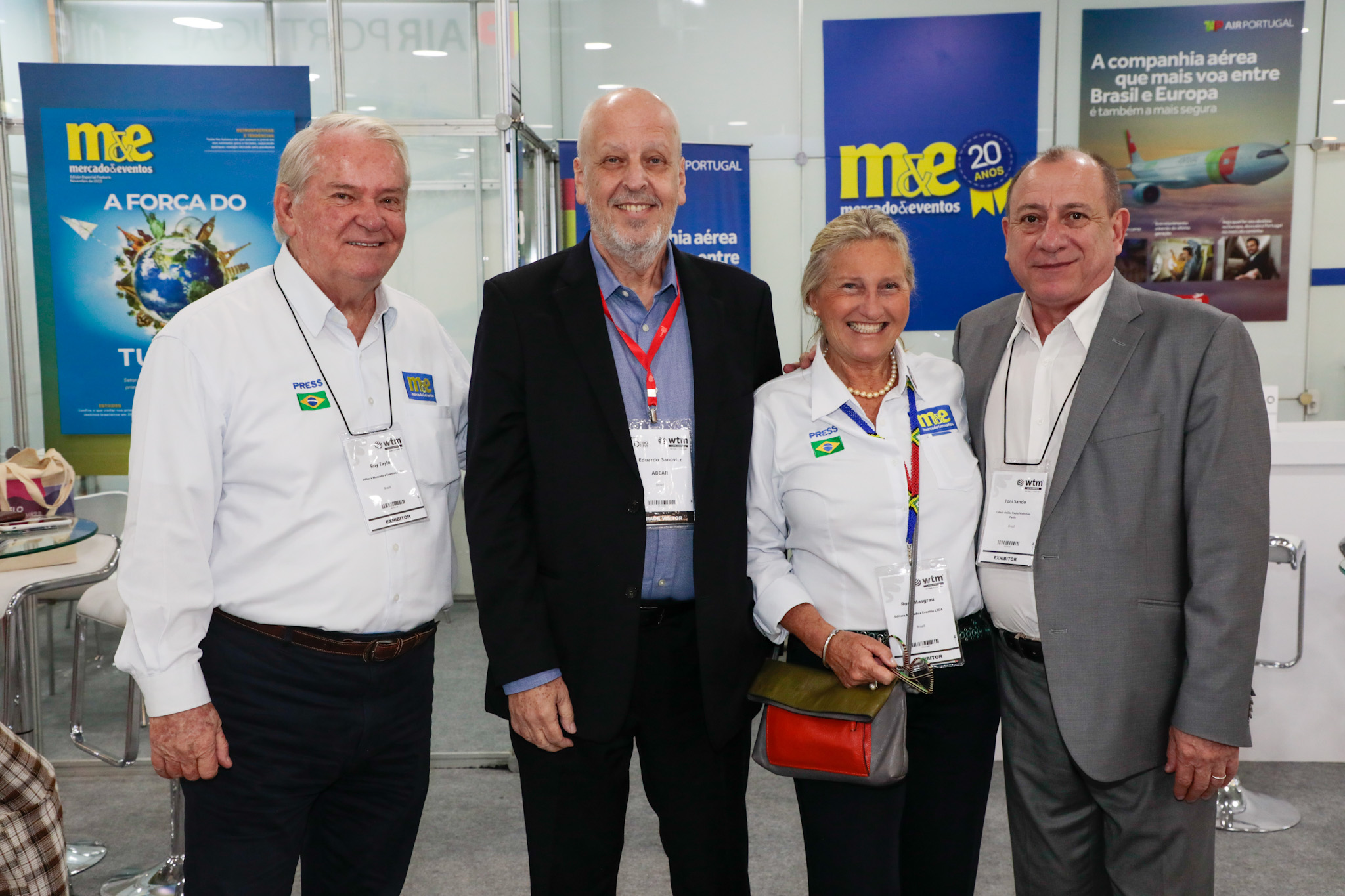 Roy Taylor e Rosa Masgrau, do M&E, com Eduardo Sanovicz, da Abear, e Toni Sando, do Visite São Paulo e Unedestinos Roy Taylor e Rosa Masgrau, do M&E, com Eduardo Sanovicz, da Abear, e Toni Sando, do Visite São Paulo e Unedestinos