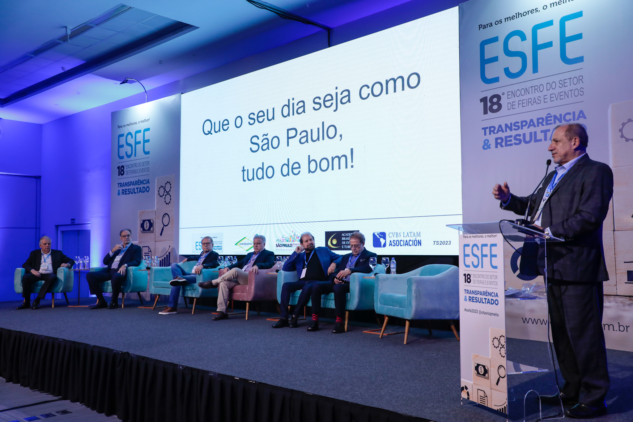 Toni Sando, durante o painel no 18º Esfe