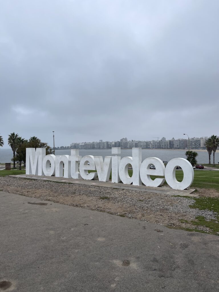 Tradicional placa de Montevidéu