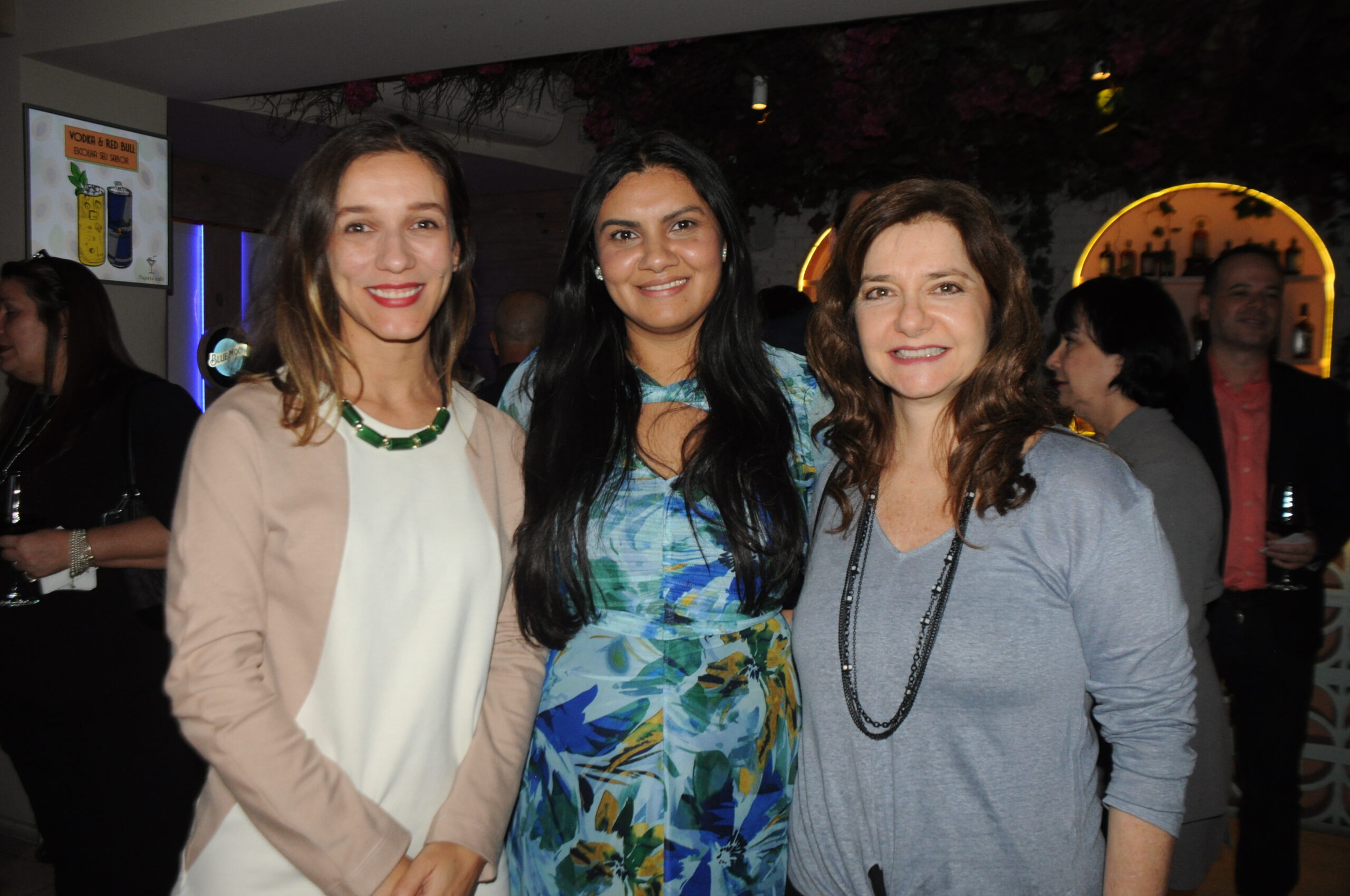 Veronica Arrieta, de Palm Beaches, com Luise Sanches e Mitsi Goulias, da Aviareps Veronica Arrieta, de Palm Beaches, com Luise Sanches e Mitsi Goulias, da Aviareps