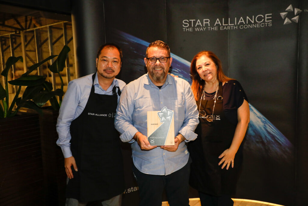 Gladston Assis, da Maringá, com Giancarlo Takegawa e Rosana Carvalho, da Air Canada