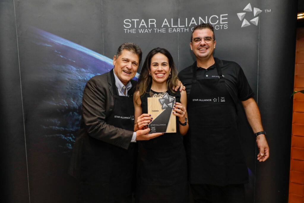 Tatiana Barreto, da Tunibra, com Valci Souza e César Fernandes, da ANA