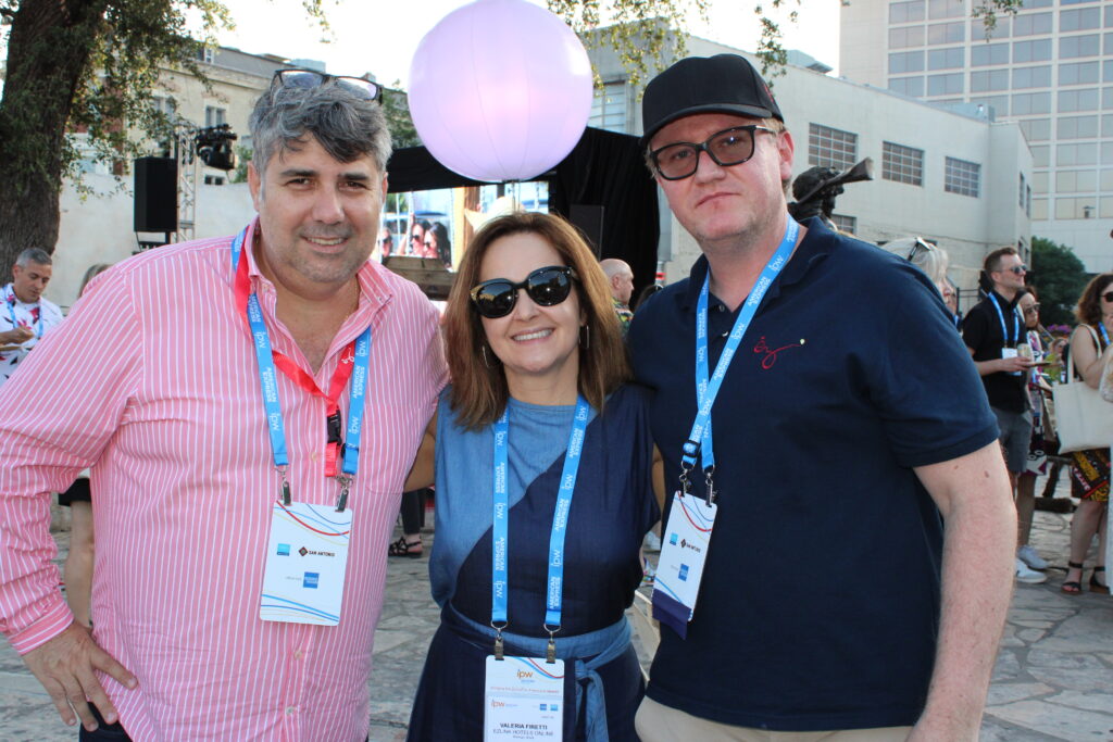 Fernando Pompeu, Valeria Firetti e Leonardo Segantin, da EZLink