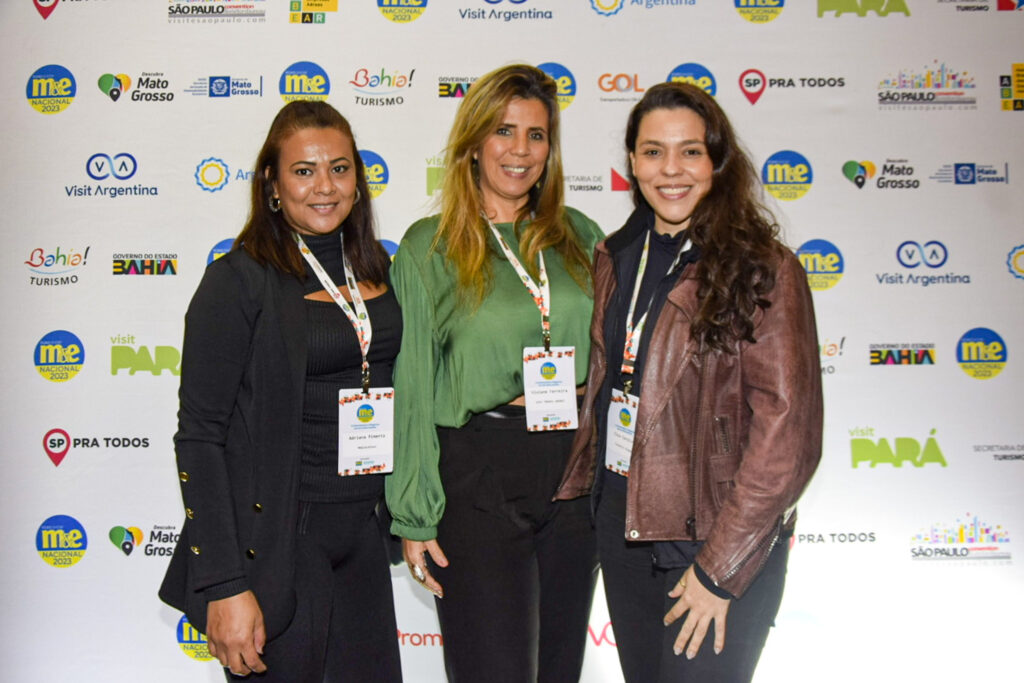 Adriana Pimenta e Viviane Ferreira, da Vivi Travel Agency, e Ciça Carolina, da Trevolle Viagens