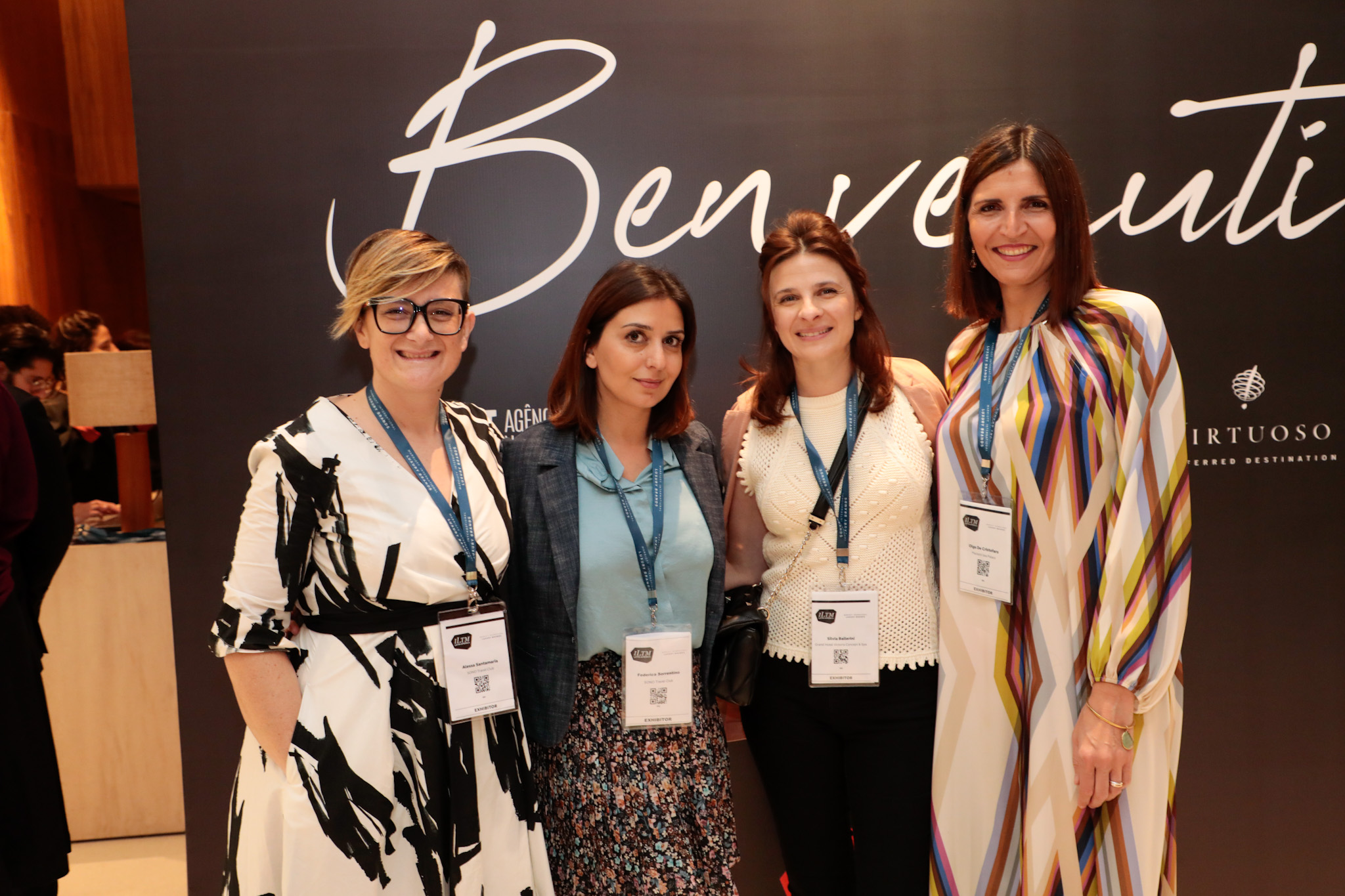 Alessa Santamaria e Frederica Sorrentino, da Sono Travel; Silvia Ballerini, do Grand Hotel Victoria Concept & Spa; e Olga Cristofarc, da Mazzano Palace Alessa Santamaria e Frederica Sorrentino, da Sono Travel; Silvia Ballerini, do Grand Hotel Victoria Concept & Spa; e Olga Cristofarc, da Mazzano Palace