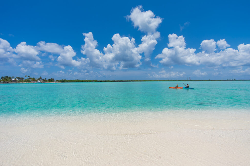 DOT LC Beach Romatic Activities 76 Mauricio Vianna assume representação das Ilhas Cayman no Brasil