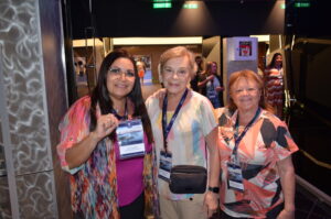 Celia Oliveira, da CMO junto com Maria Hercilia e Simone de Azevedo, da Tia Simone