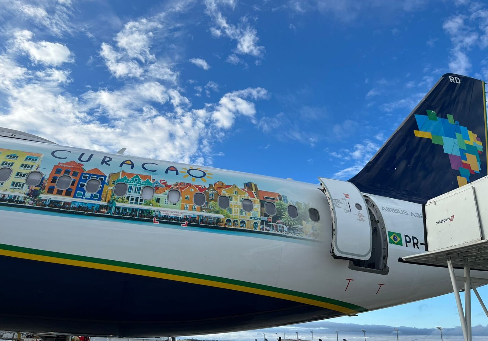 Detalhes da pintura. Créditos BH Airport e1683048049672 Azul adesiva aeronave para promover novo voo para Curaçao