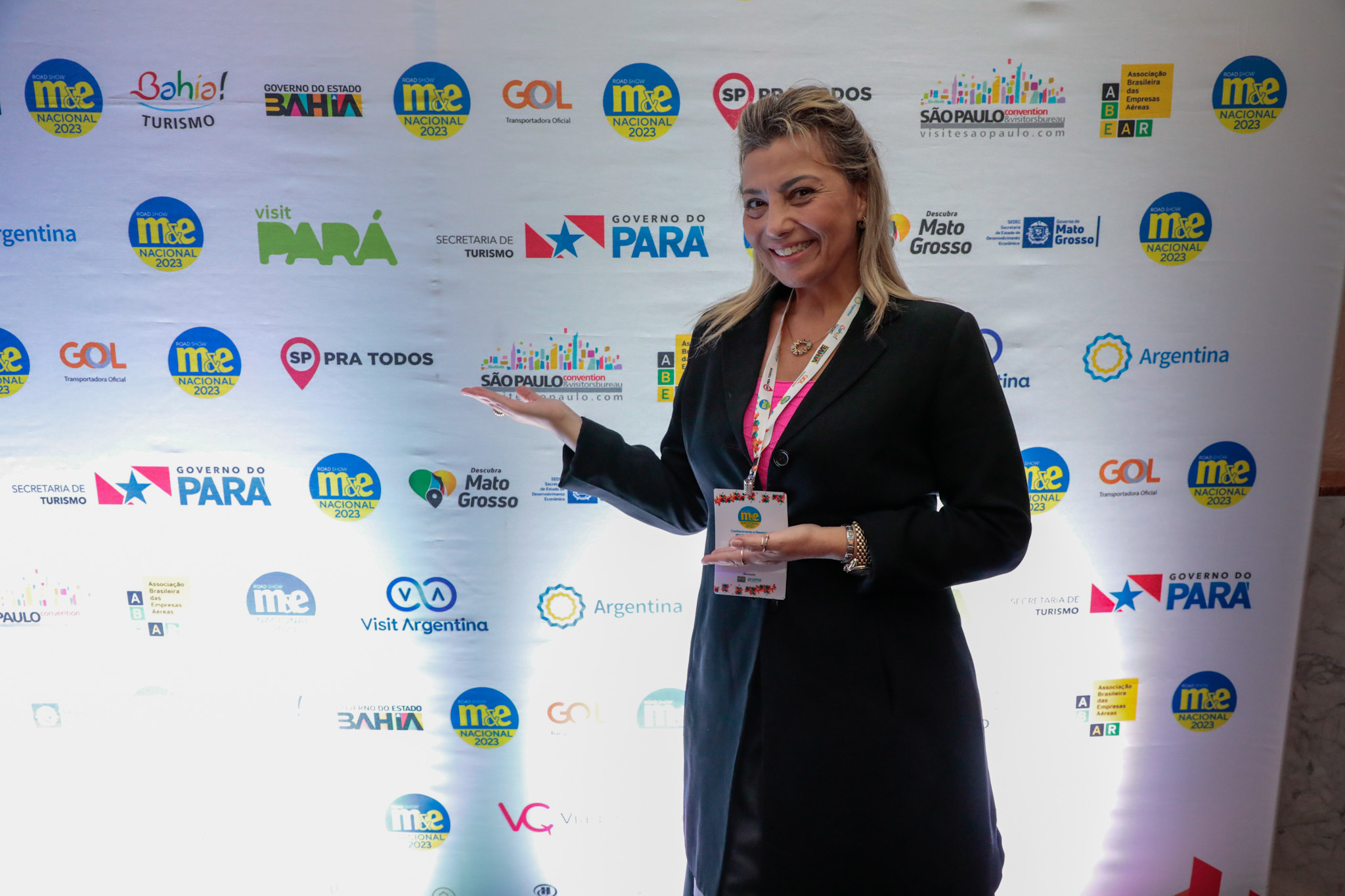 Elizabeth Lopes, da Chiev Travel Turismo Elizabeth Lopes, da Chiev Travel Turismo