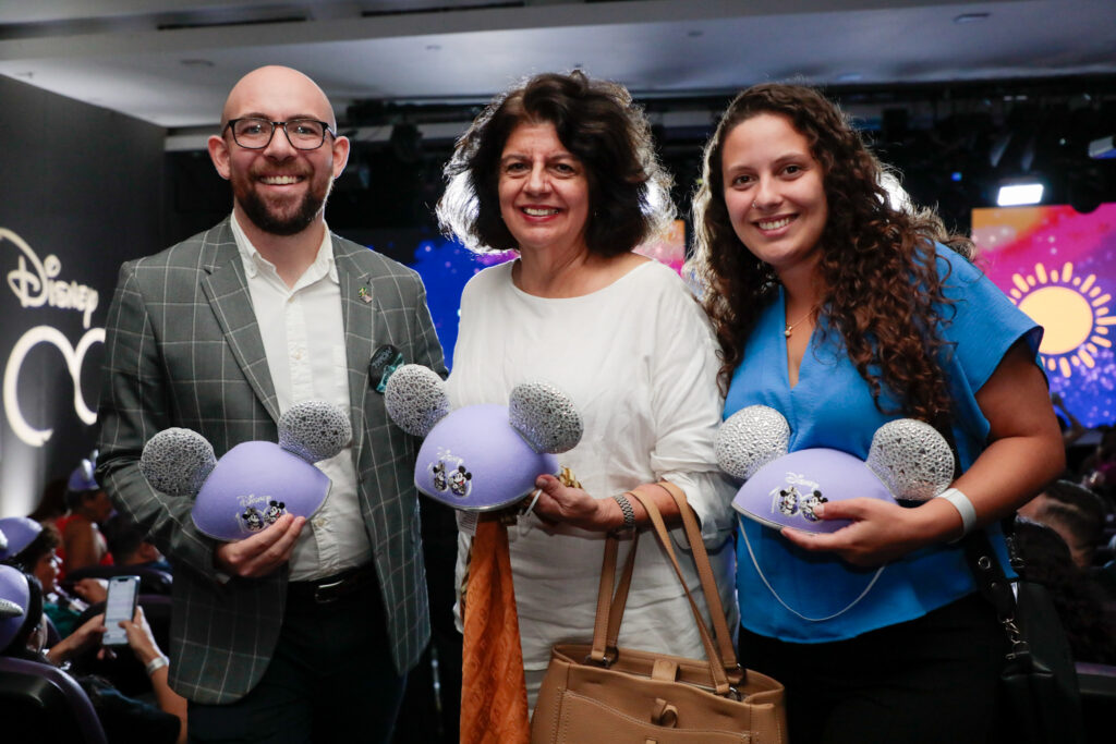 Elmer Richardson, Jussara Haddad, e Larissa Nunes, Consulado Americano