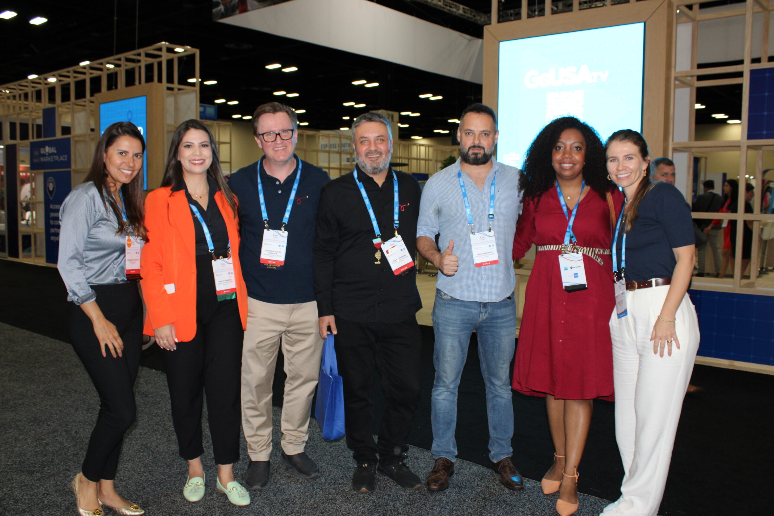 Fernanda Paranhos, da CVC, Thalita Pinheiro, Leonardo Segantin, Renato Ferreira e Tadeu Mangrich, da EZLink, Vilmara Souza, da Agaxtur Fernanda Paranhos, da CVC, Thalita Pinheiro, Leonardo Segantin, Renato Ferreira e Tadeu Mangrich, da EZLink, Vilmara Souza, da Agaxtur