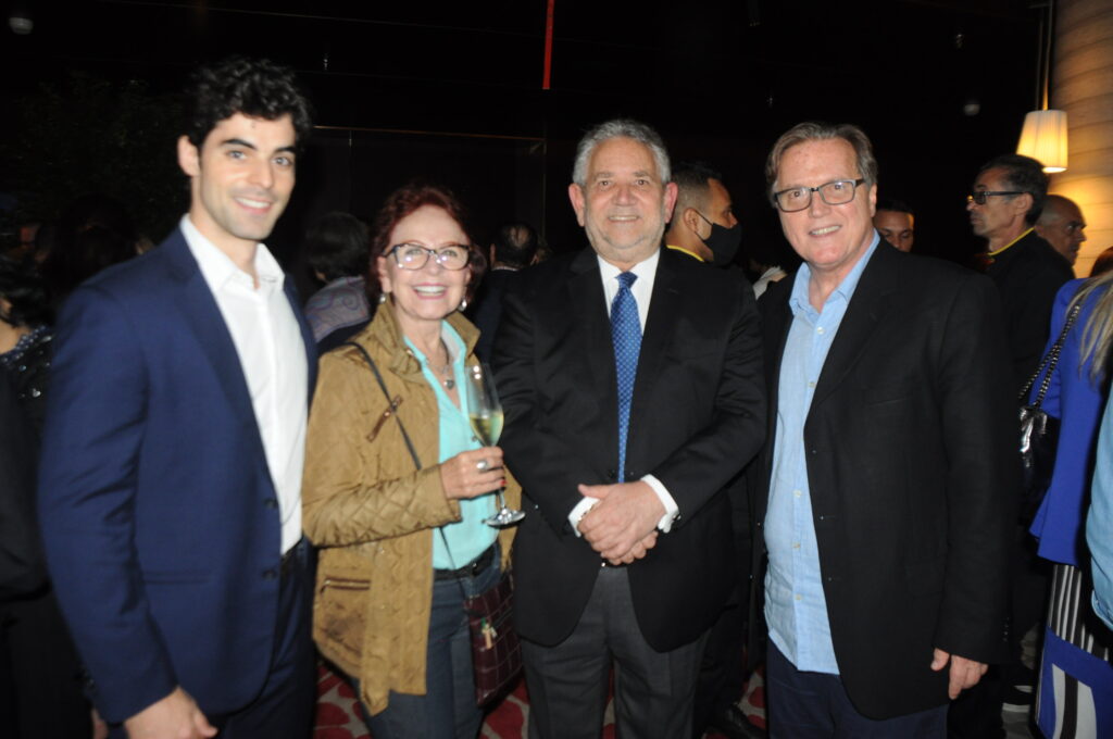 Gabriel Cruz, da Conecta, Neusa Dutra, Roberto Henriquez, da República Dominicana, e Mauricio Vianna, do NET Hospitality