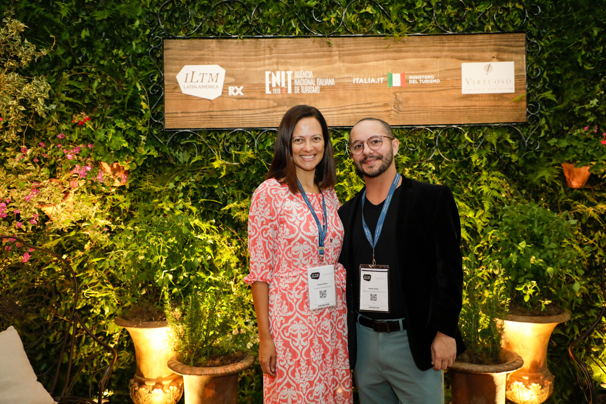 Gisele Silva, da Jumeirah Hotels & Resorts e Naldo Goes, da Tortuga Bay Puntacana Resort & Club Gisele Silva, da Jumeirah Hotels & Resorts e Naldo Goes, da Tortuga Bay Puntacana Resort & Club