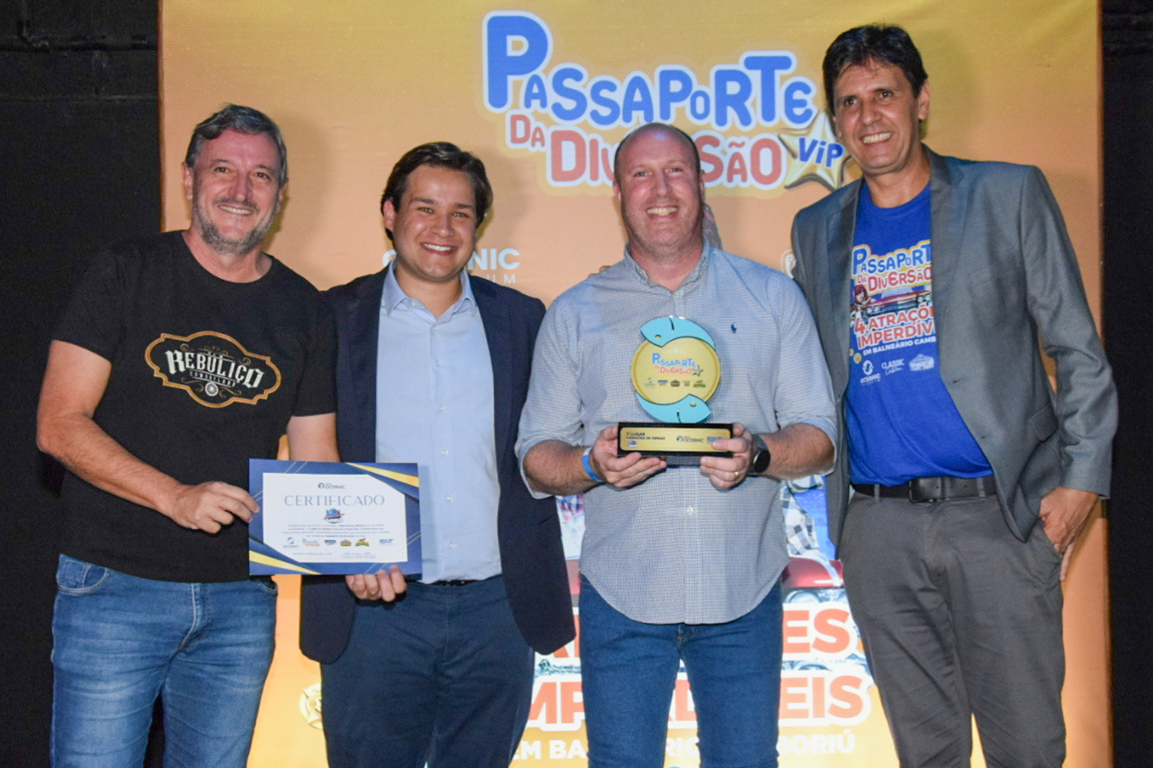 Edilson e Fernando, do parque Beto Carrero, vencedores na categoria Parceiros Locais Edilson e Fernando, do parque Beto Carrero, vencedores na categoria Parceiros Locais