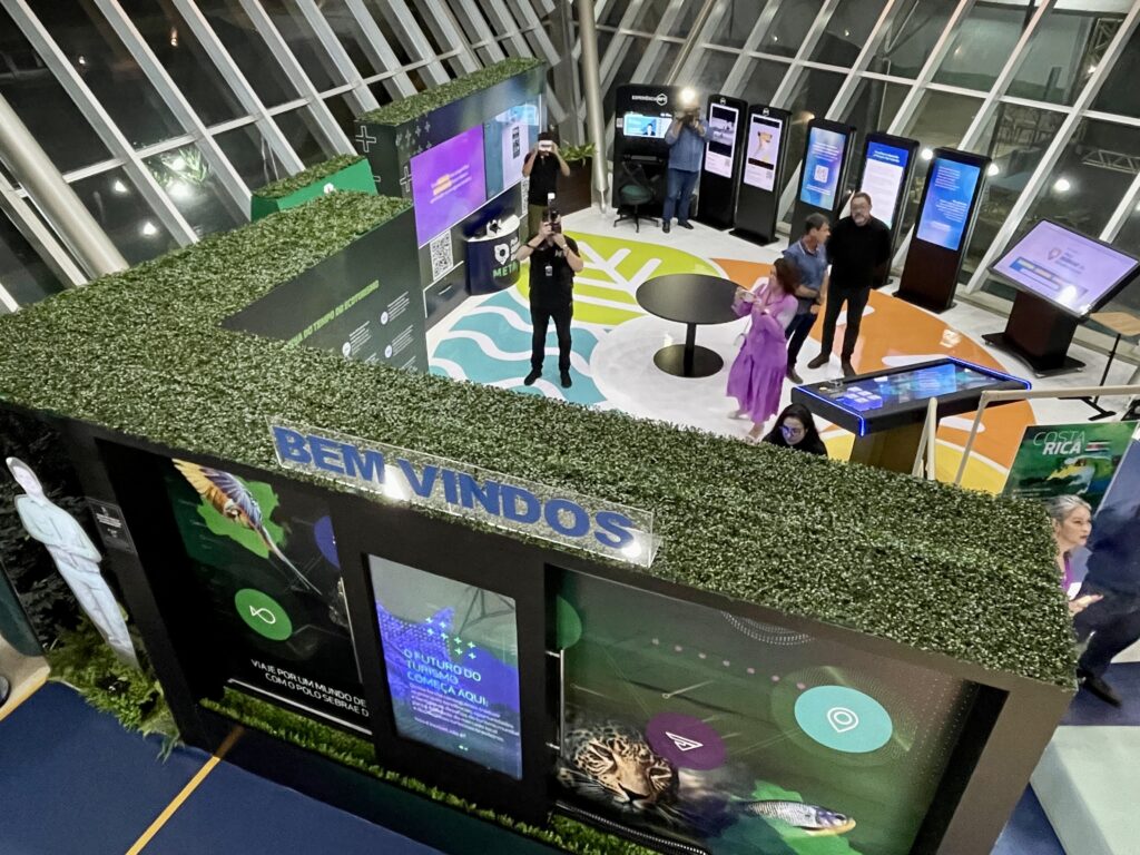 Visão superior do design utilizado na criação do Espaço Interativo do Polo Sebrae de Ecoturismo