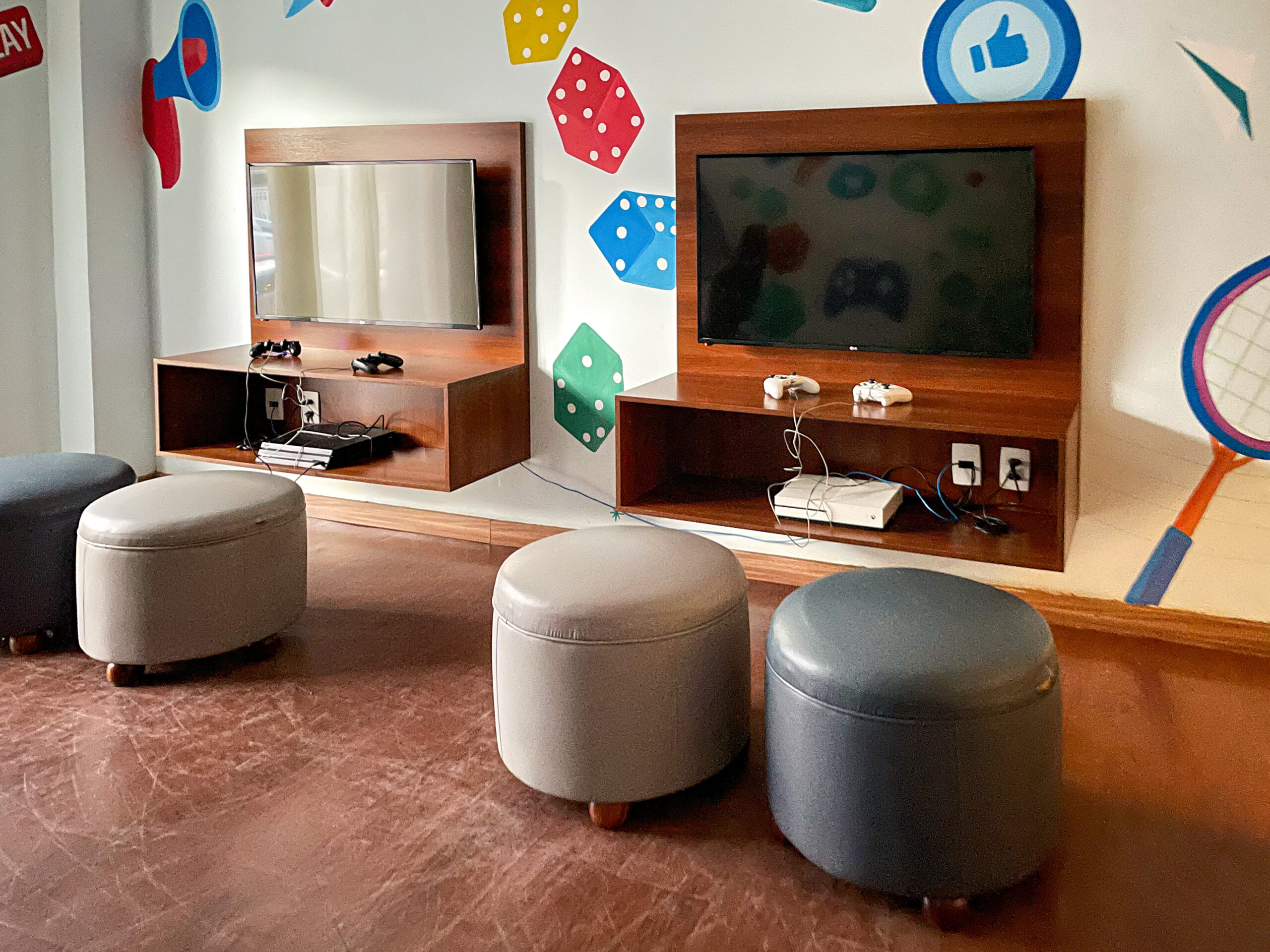 Sala de jogos eletrônicos no Vila Galé Fortaleza Sala de jogos eletrônicos no Vila Galé Fortaleza