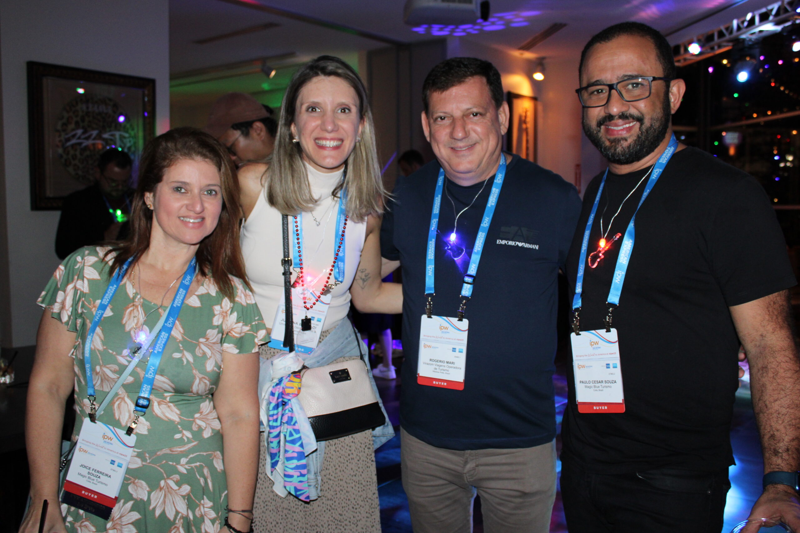 Joice Souza, da Magic Blue, com Juliana Baraldi, da Universal, Rogerio Mari, da Virazom, e Paulo Souza, da Magic Blue Joice Souza, da Magic Blue, com Juliana Baraldi, da Universal, Rogerio Mari, da Virazom, e Paulo Souza, da Magic Blue