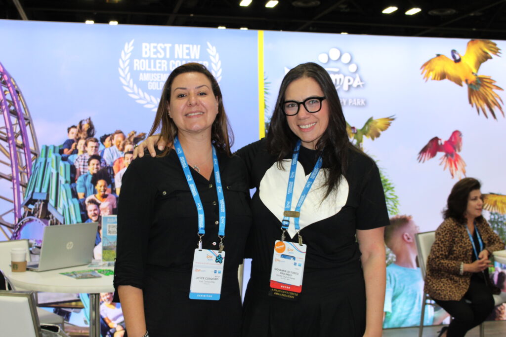 Joyce Cordeiro, de Tampa Bay, com Giovanna Paulineli, da Orinter