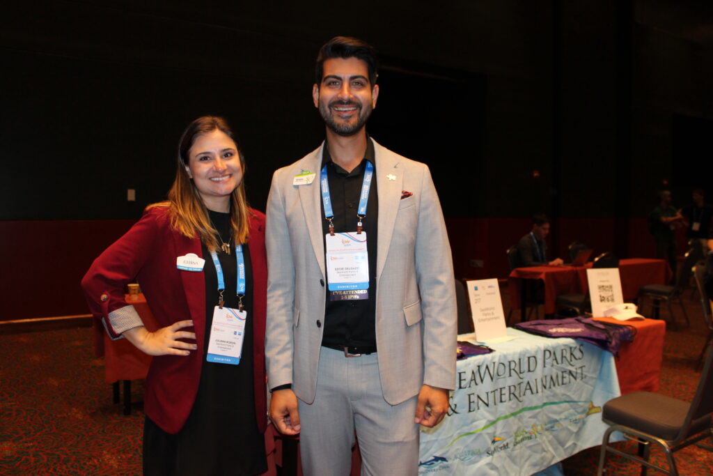 Juliana Bodin e Eddie Delgado, do SeaWorld