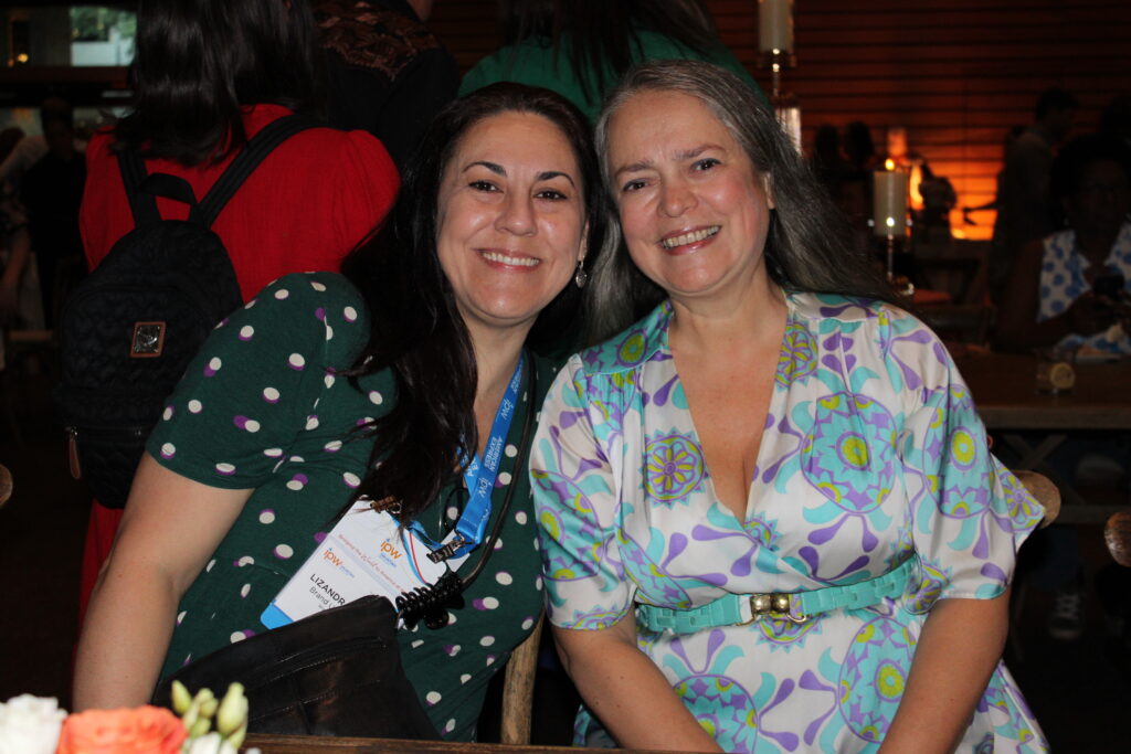 Lizandra Pajak, do Brand USA, e Ana Flavia Medina, de Kissimmee
