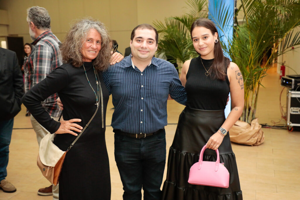 Mari Masgrau e Pedro Menezes, do M&E, com Geovana Gasparoto, do Visit Iguassu