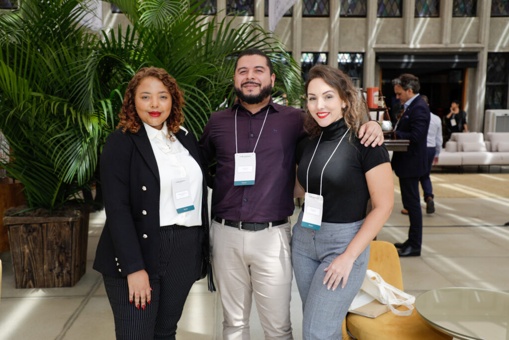 Maria Silvia, Felipe Lima e Camila Solcia, da Teresa Perez