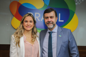 Marília Herrmann, de Alagoas, com Marcelo Freixo, da Embratur