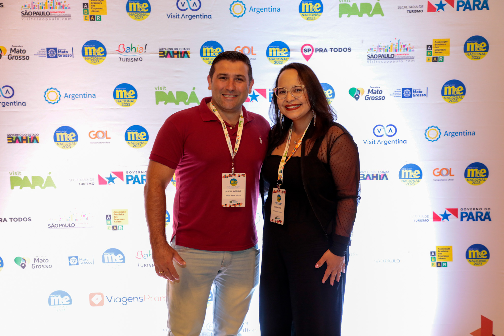 Nestor Antonelo e Débora Souza, da Débora Souza Turismo Nestor Antonelo e Débora Souza, da Débora Souza Turismo