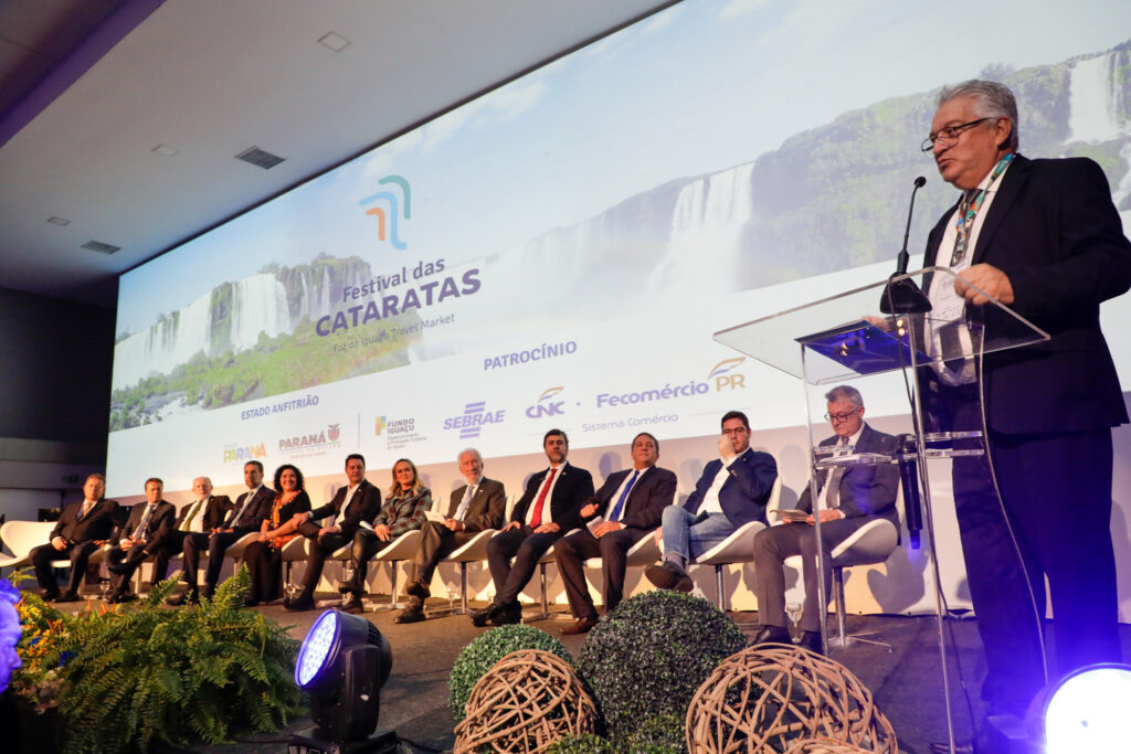 Paulo Angeli durante cerimonia de abertura do Festival das Cataratas Festival das Cataratas 2023 reúne autoridades em cerimônia de abertura em Foz do Iguaçu