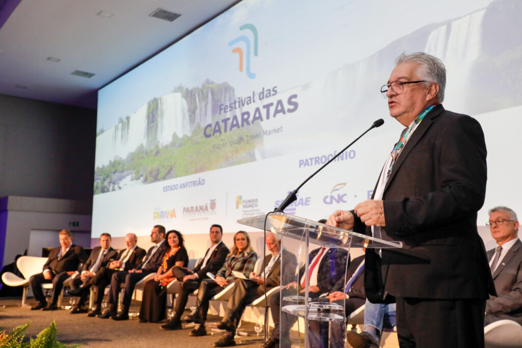 Paulo Angeli na abertura do Festival das Cataratas