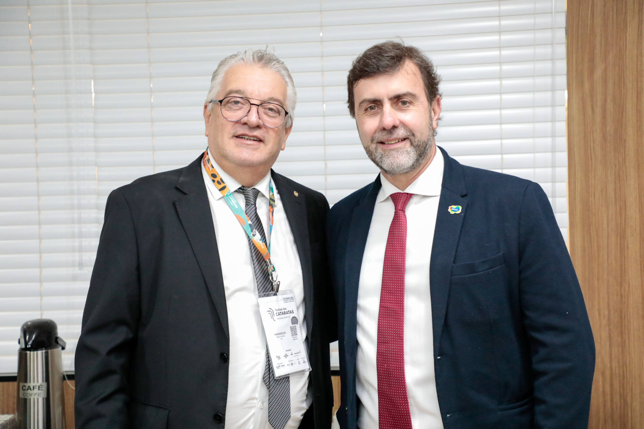 Paulo Angeli, organizador do Festival das Cataratas, e Marcelo Freixo, presidente da Embratur