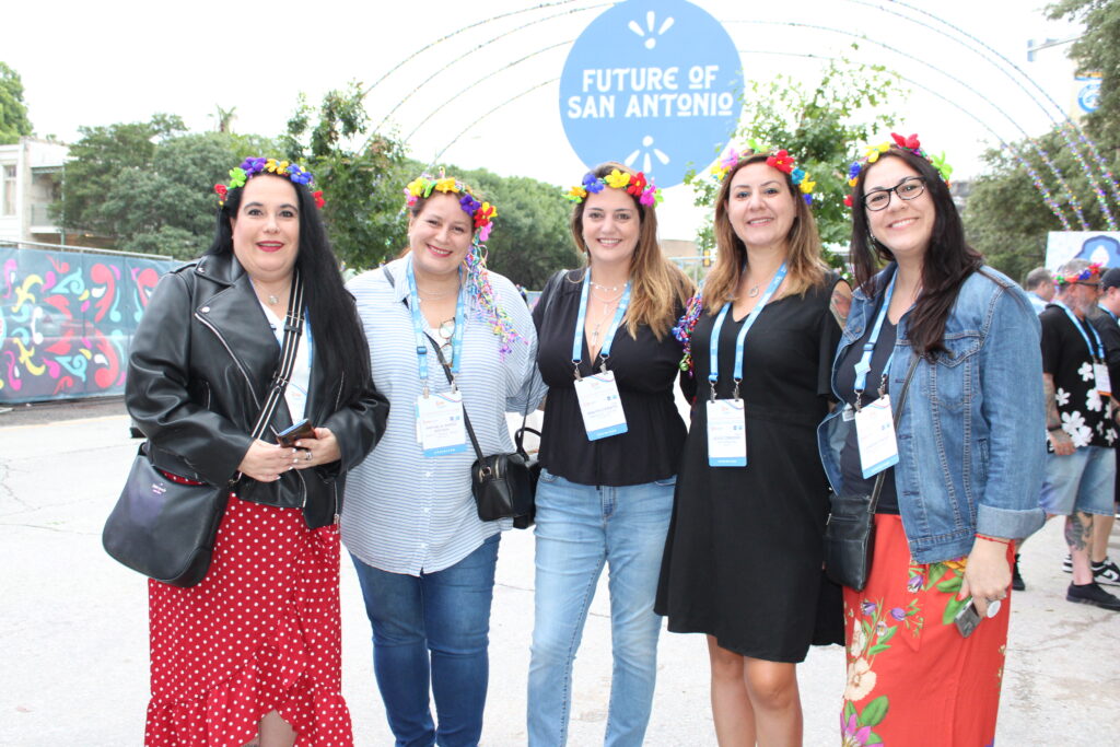 Claudia Cajal, Rafaela Brown, Ana Elisa Facchinato, Joyce Cordeiro e Lizandra Pajak, da Aviareps